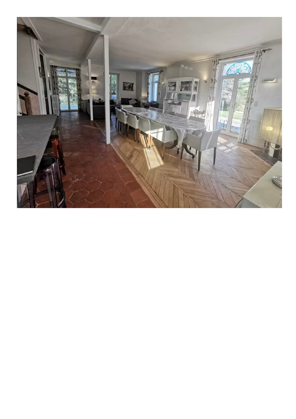 Open‑plan living and dining area